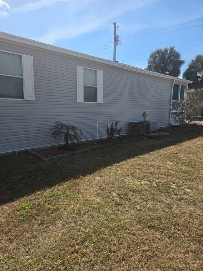 Building Photo - 36012 Citrus Blvd