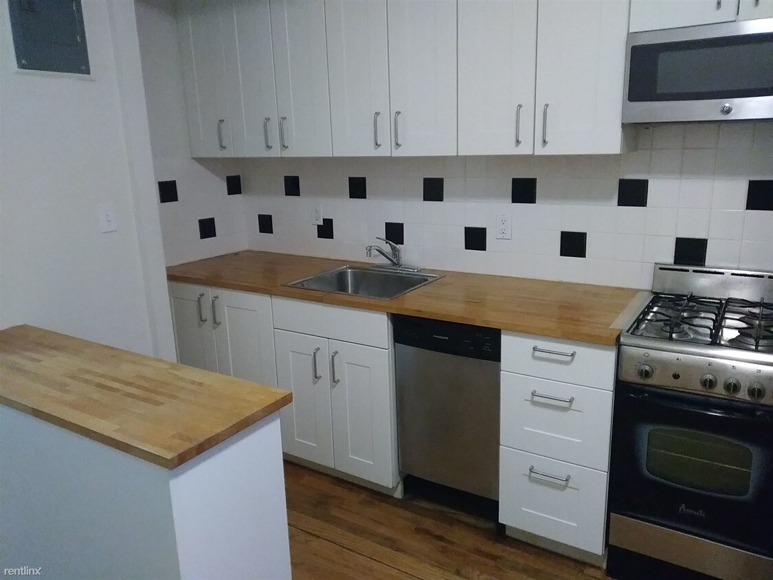 Foto principal - 4739 40th St