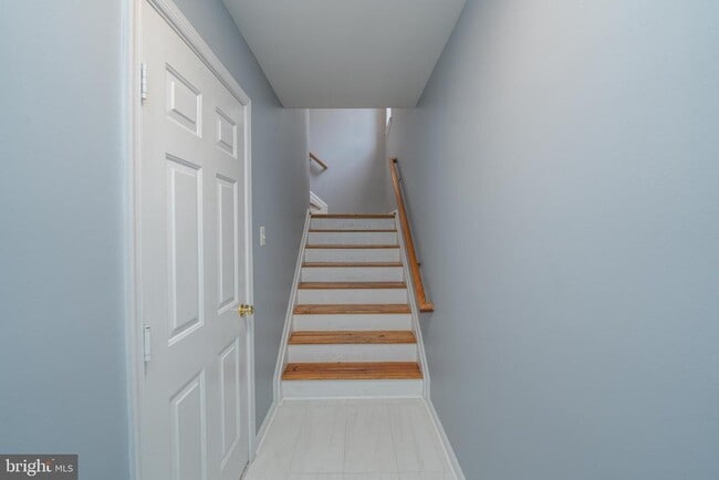 Building Photo - 6251 Wild Swan Way