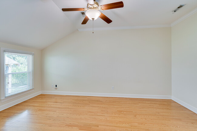 Master bedroom with 2 full closets - 4020 General Bate Dr