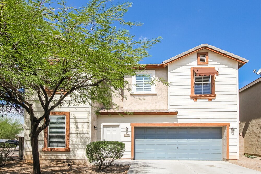 Foto principal - 2656 S 89th Ave