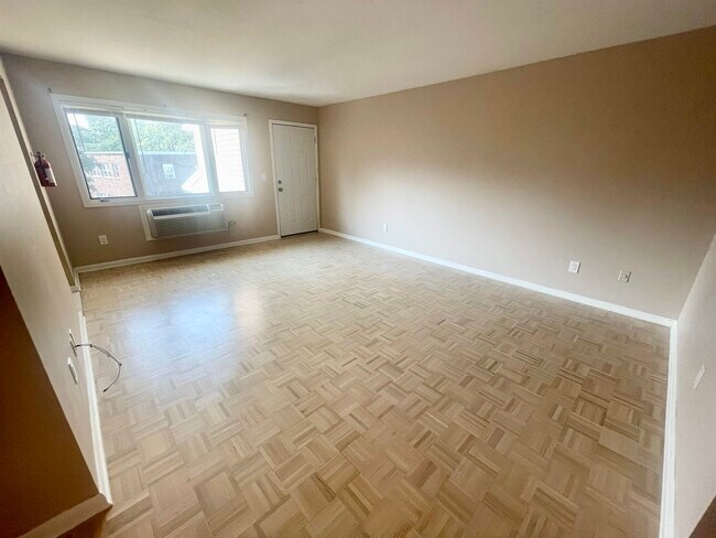 Foto del edificio - 112 Mill St