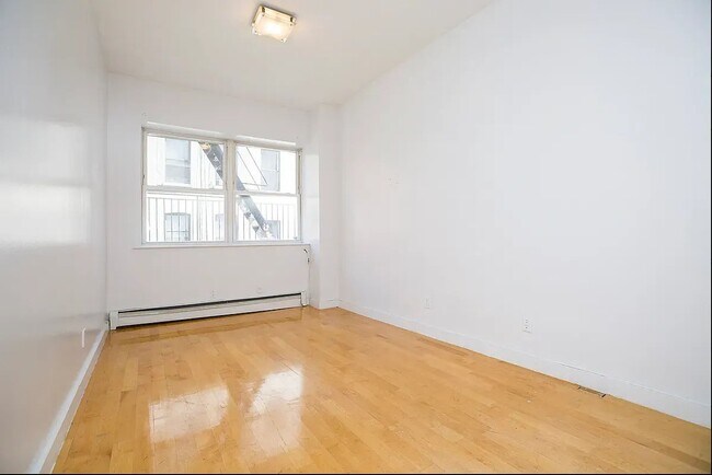 Foto del edificio - 118 Ridge Street