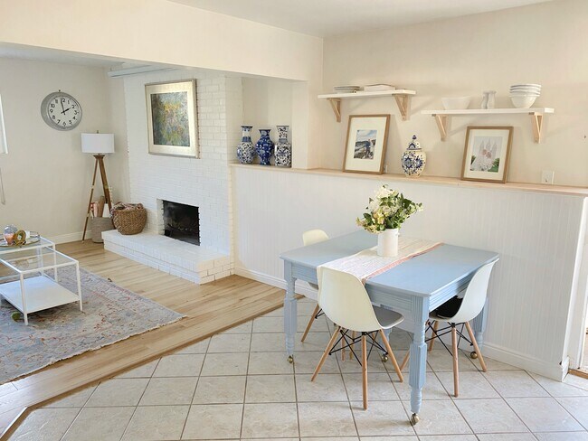 Foto del edificio - 820 Bourdeaux Dr