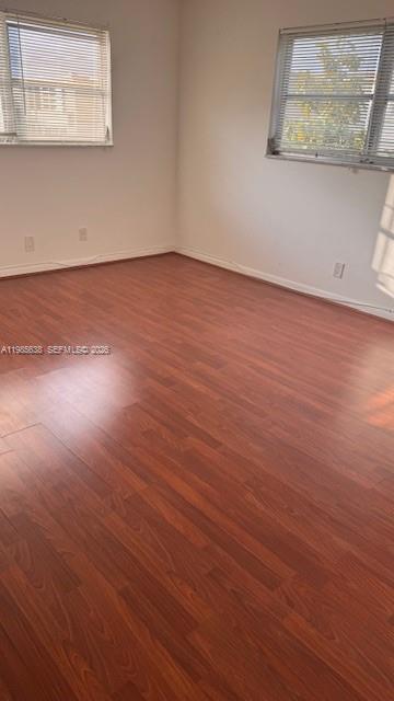 Building Photo - 2615 NE 3rd Ct