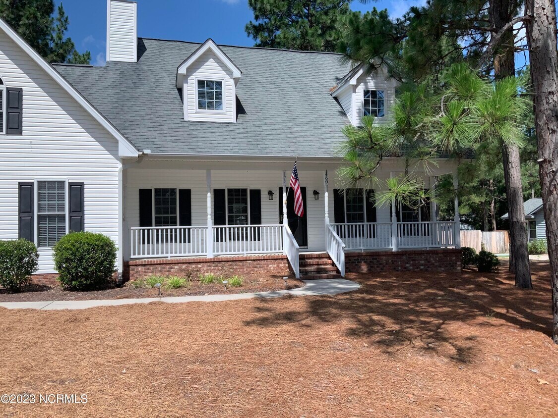 1460 Longleaf Dr E, Pinehurst, NC 28374 House Rental in Pinehurst, NC
