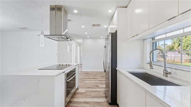 Building Photo - 4447 Ivey Ct