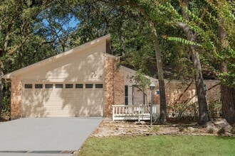Building Photo - 6 S Pineplank Ct