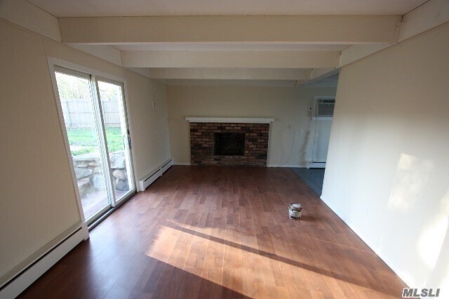 Foto del edificio - 1462 Stony Brook Rd