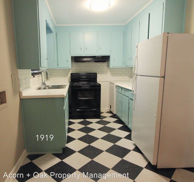 Building Photo - 2 br, 1 bath House - 1919 Morehead Avenue