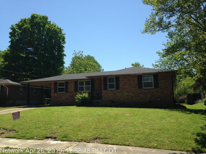 Primary Photo - 1361 Noble Ave
