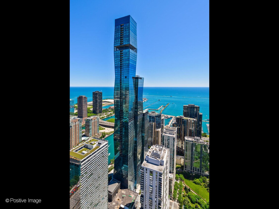 Foto principal - 363 E Wacker Dr