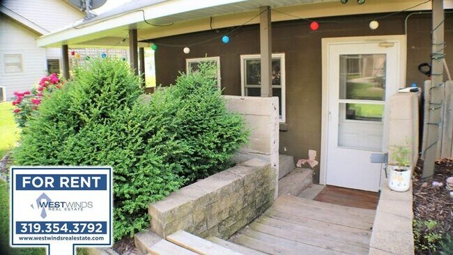 Building Photo - $1,250 | 2 Bedroom, 1 Bathroom Duplex | No...