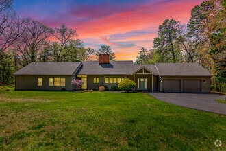 Building Photo - 23 Vine Hill Rd