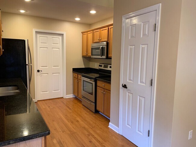 Foto del edificio - For Rent: Beautiful 3BR/2BA Home in Graham...