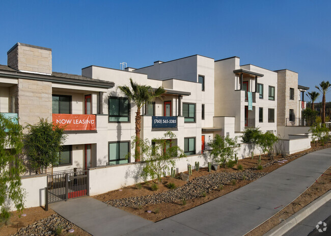 Foto del edificio - Everleigh Palm Desert 55+ Active Adult Apa...