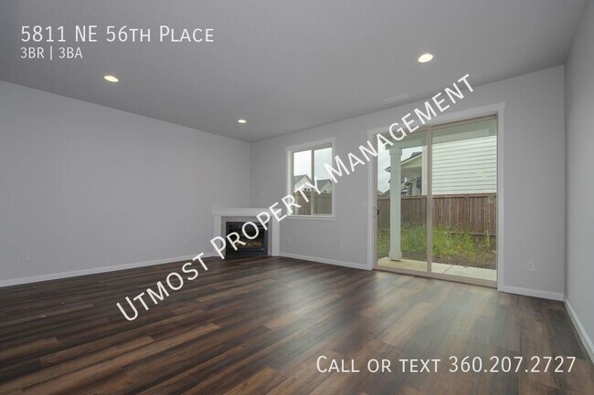 Building Photo - New 3BD Town home -  Near Vancouver Mall