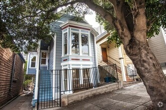 Building Photo - 2715 Sutter St
