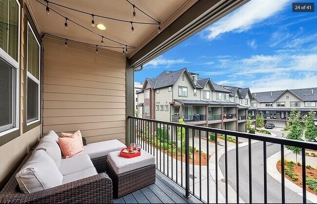 Foto del edificio - 1019 10th Ave NE