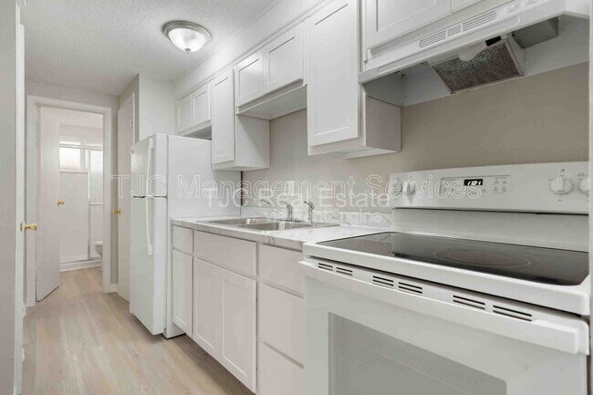 Foto del edificio - 1138 Corona St