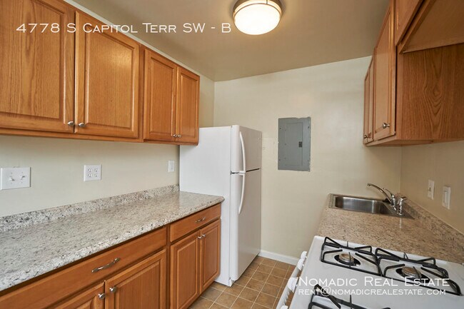 Foto del edificio - 4778 South Capitol Terrace SW