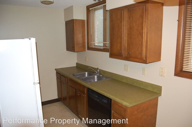 Building Photo - 411 N 57th St