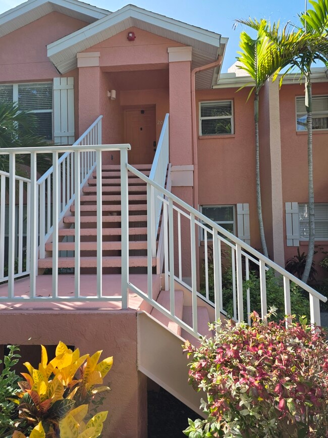 Building Photo - 5450 Longwood Run Blvd