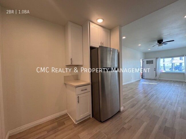Building Photo - Large Remodeled Ocean View Unit