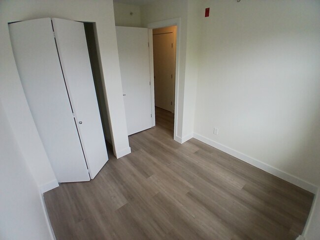 Building Photo - 7250 18th Av