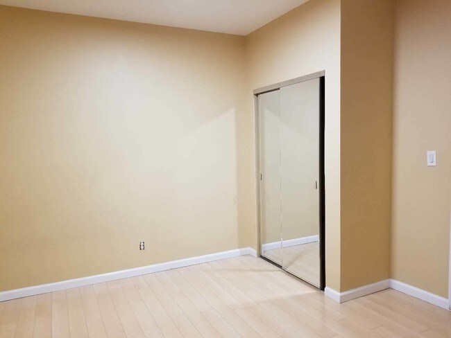 Foto del edificio - 2851 Cropsey Ave