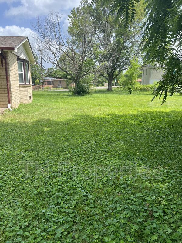 Building Photo - 4158 Boyd Dr