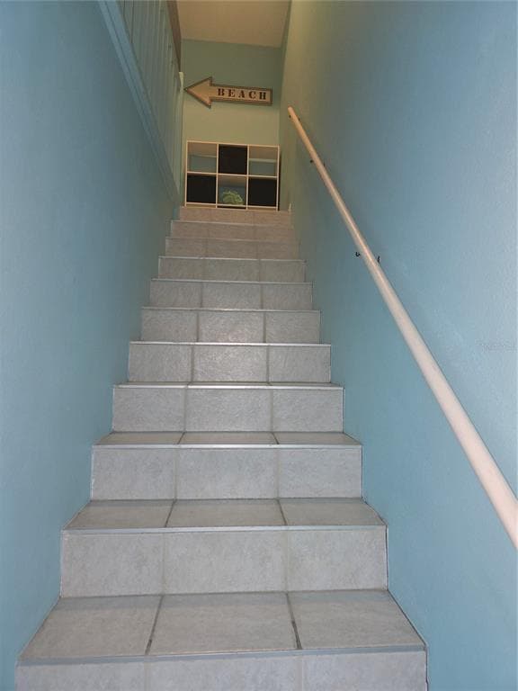 Building Photo - 320 Island Way