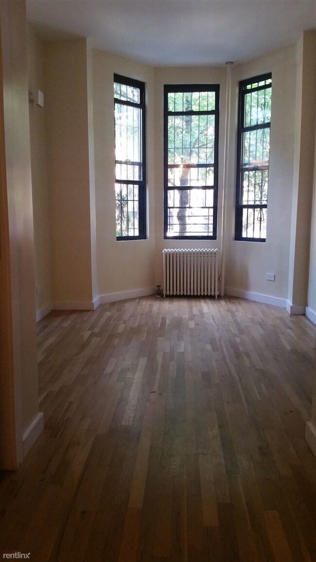 Building Photo - 608 Saint Marks Ave
