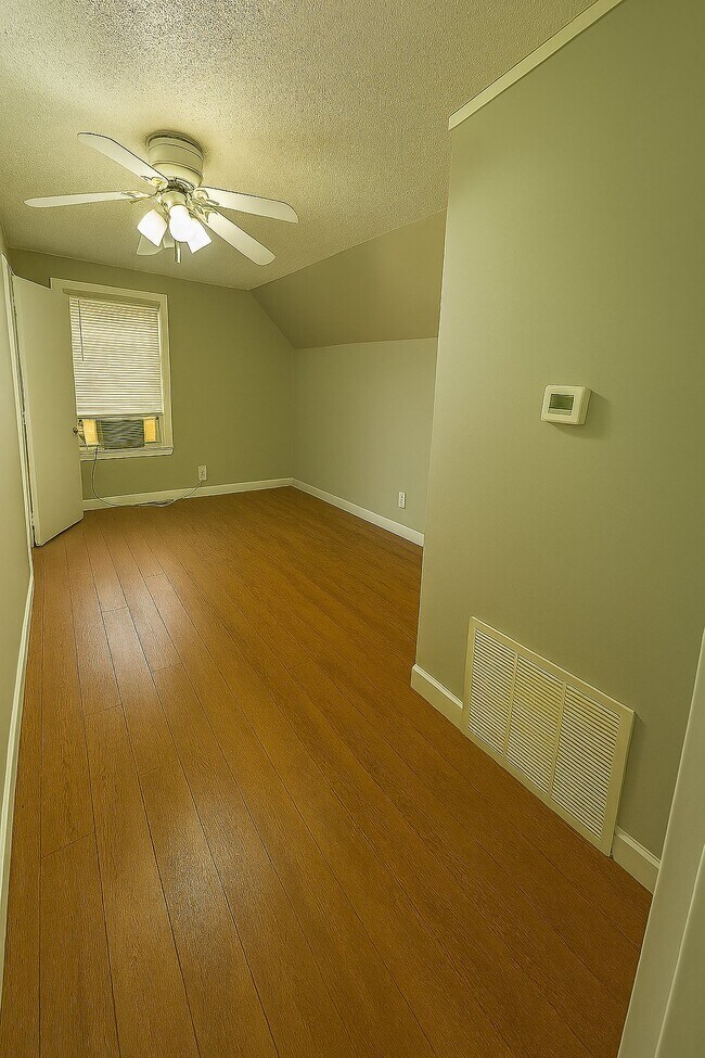 Building Photo - 1024 N 8th St