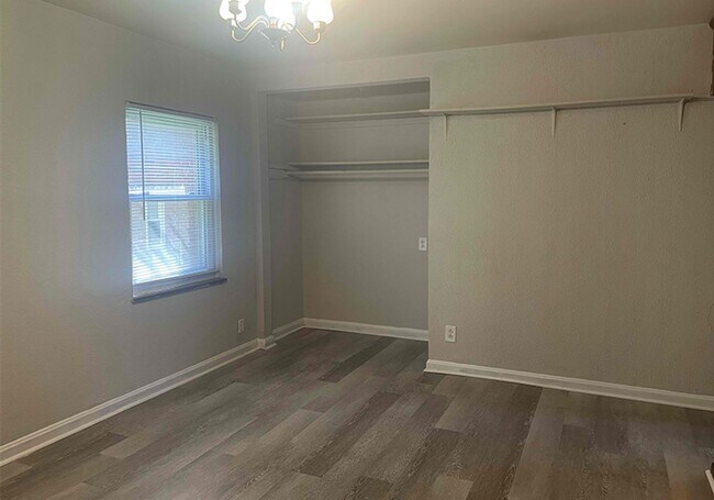 Foto del edificio - 960 Ludlow Ave