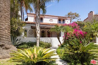 Building Photo - 6141 Warner Dr