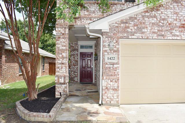 Building Photo - 1422 Ravenwood Dr