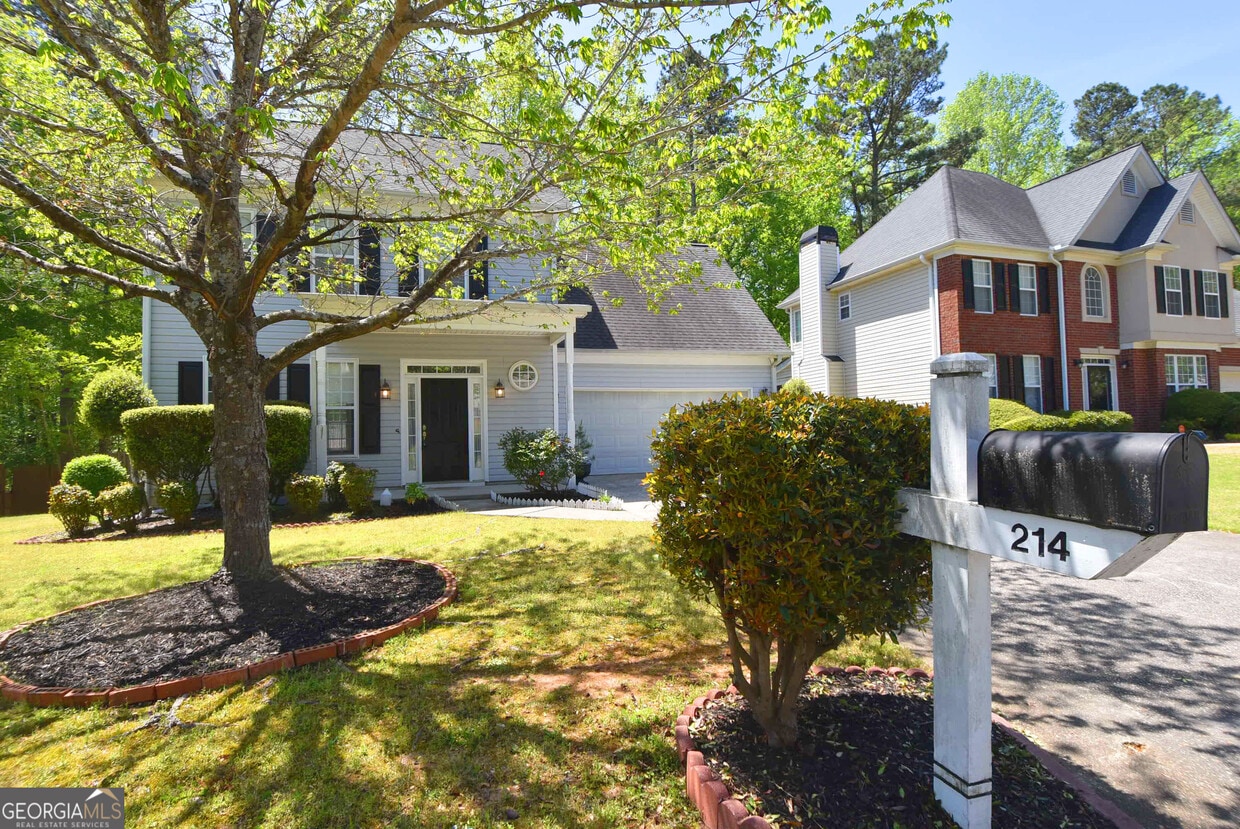 Primary Photo - 214 Clifton Ln