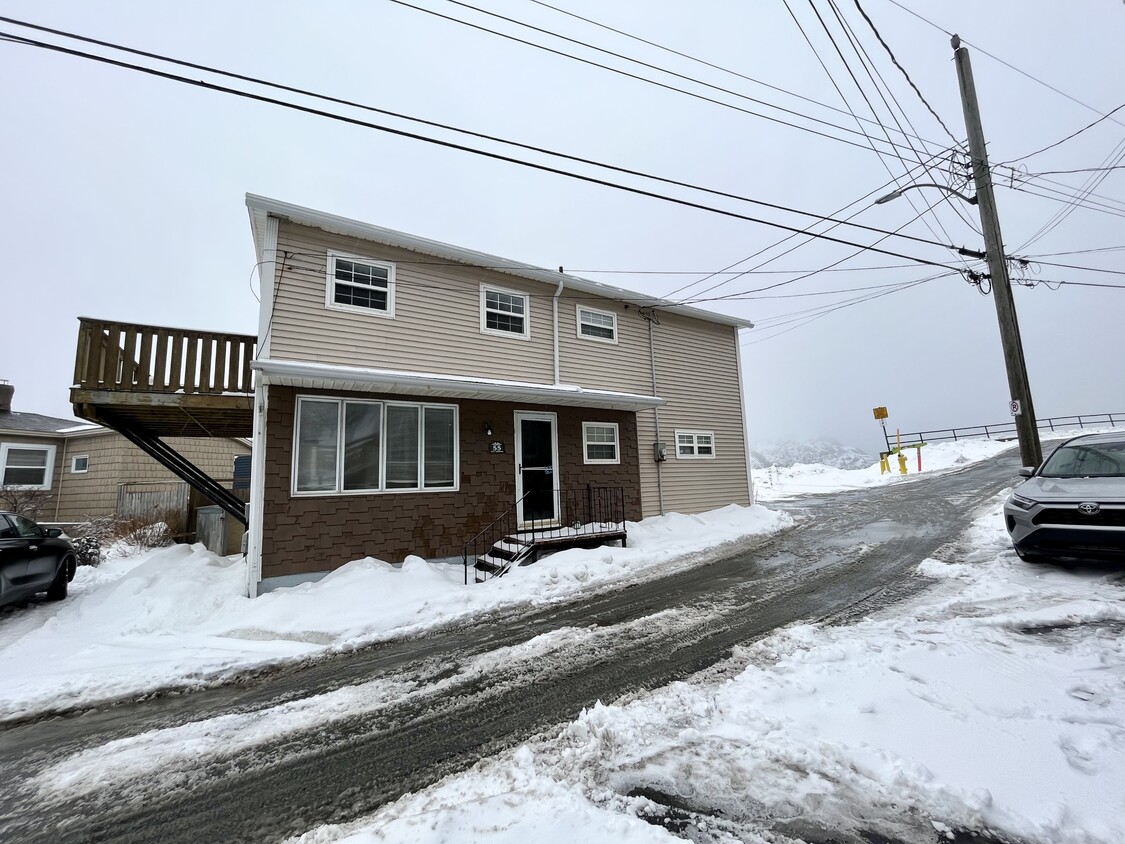 Photo principale - 55 Fort Amherst Rd