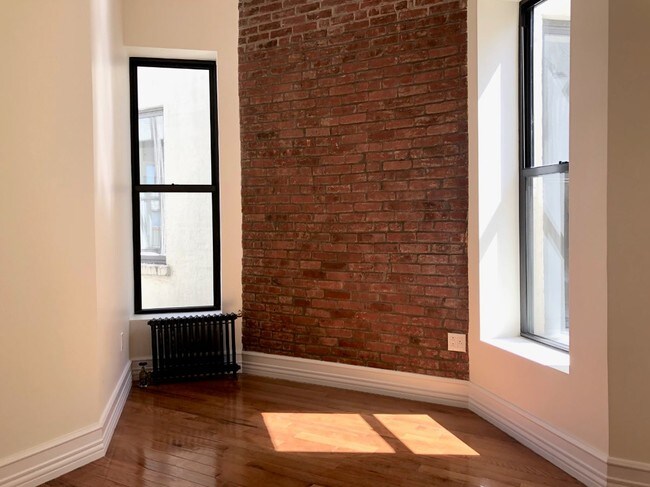 Foto del edificio - 55 W 105th St