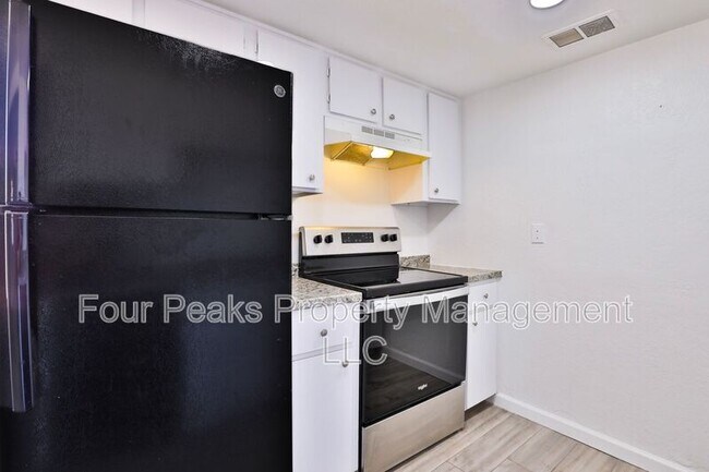 Foto del edificio - 1417 E Southern Ave