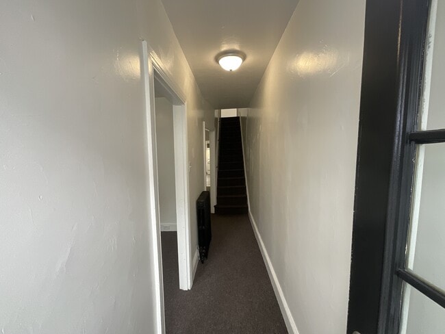 Building Photo - 650 W College Ave