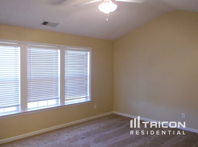 Foto del edificio - 3515 Donamire Way NW