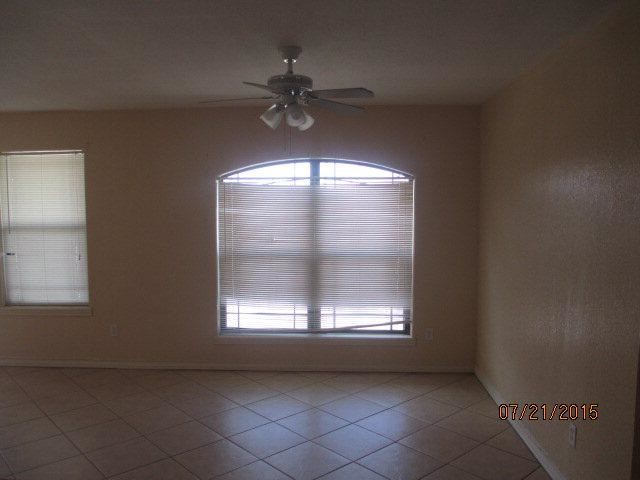 Building Photo - 130 Wild Olive D, San Benito Tx