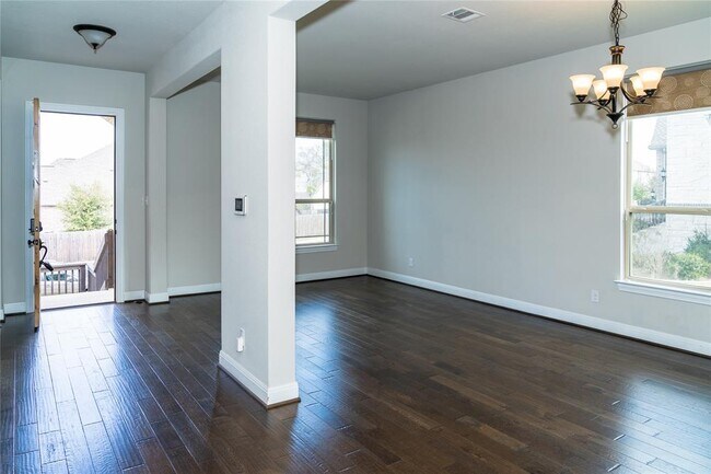 Building Photo - 3804 Tango Ct