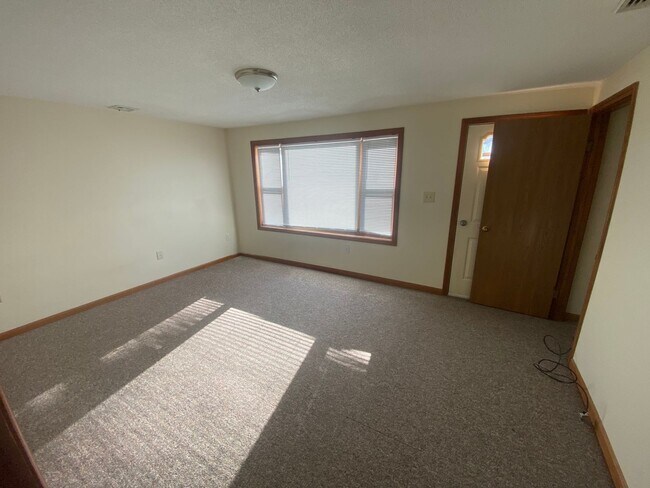 Foto del edificio - 3 bedroom, 1 bath single family in Trestle...