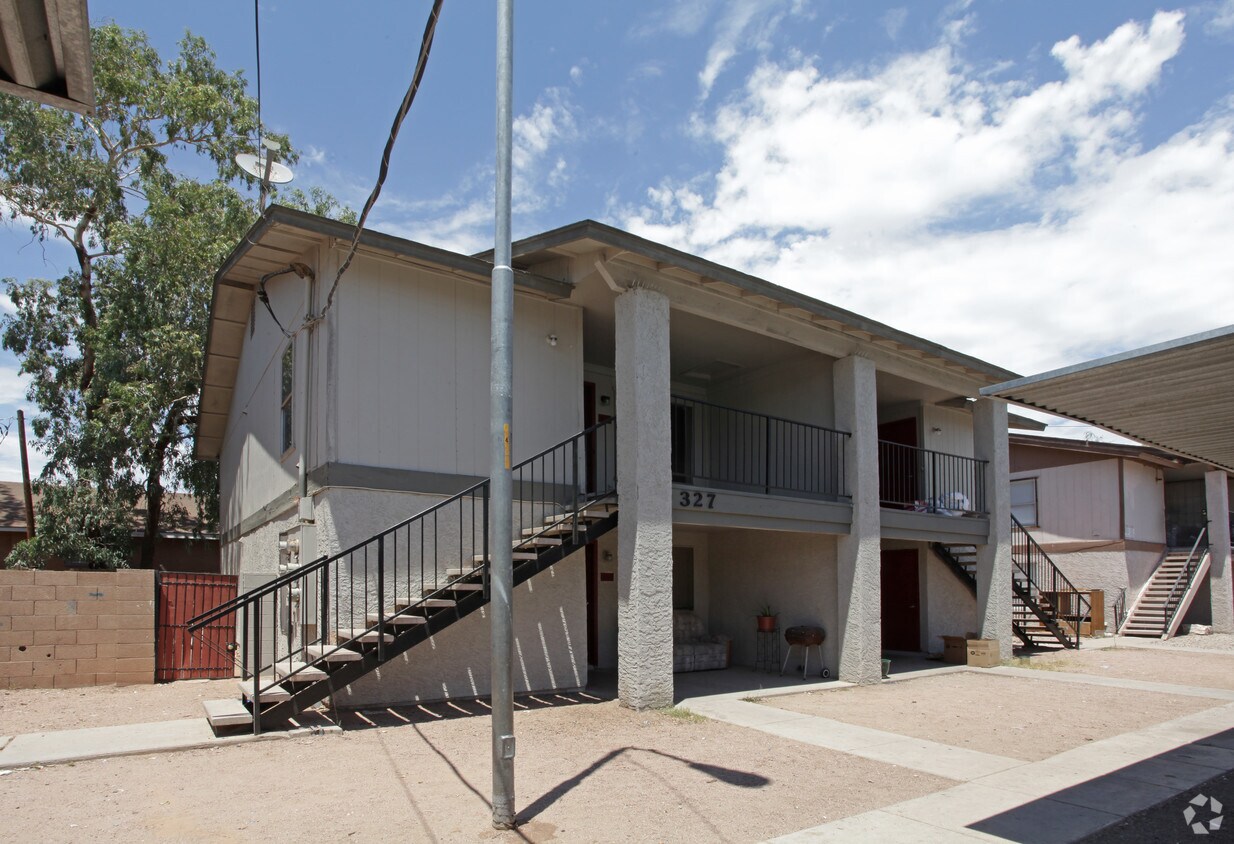 Primary Photo - 327 S Stapley St