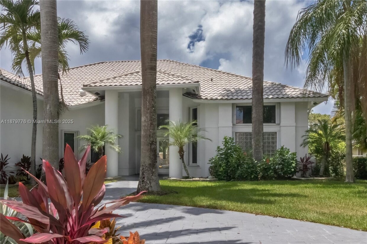 Foto principal - 671 NW 101st Terrace