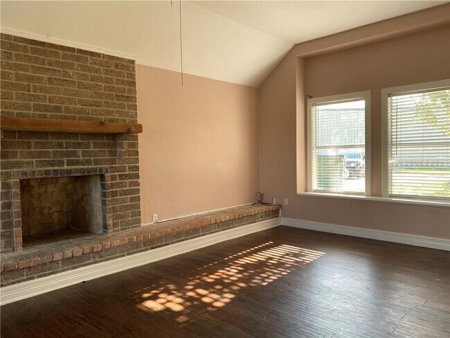 Building Photo - 4107 TX-35