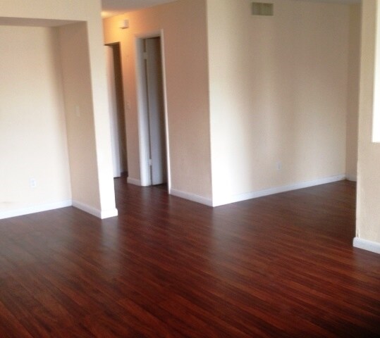 Foto del edificio - 101 Lakeside Hills Loop